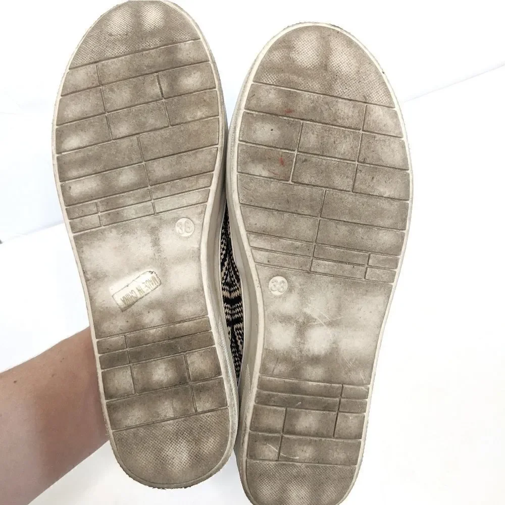 ⭐ Reneeze Slip On Shoes